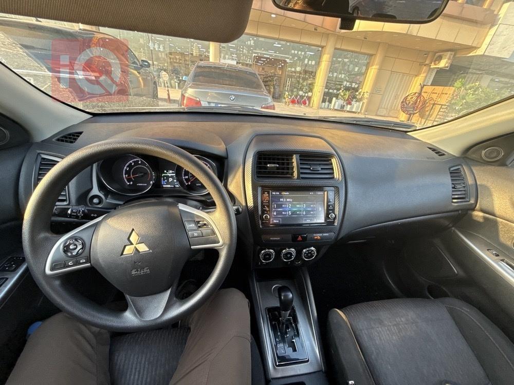 ميتسوبيشي أوتلاندر سبورت